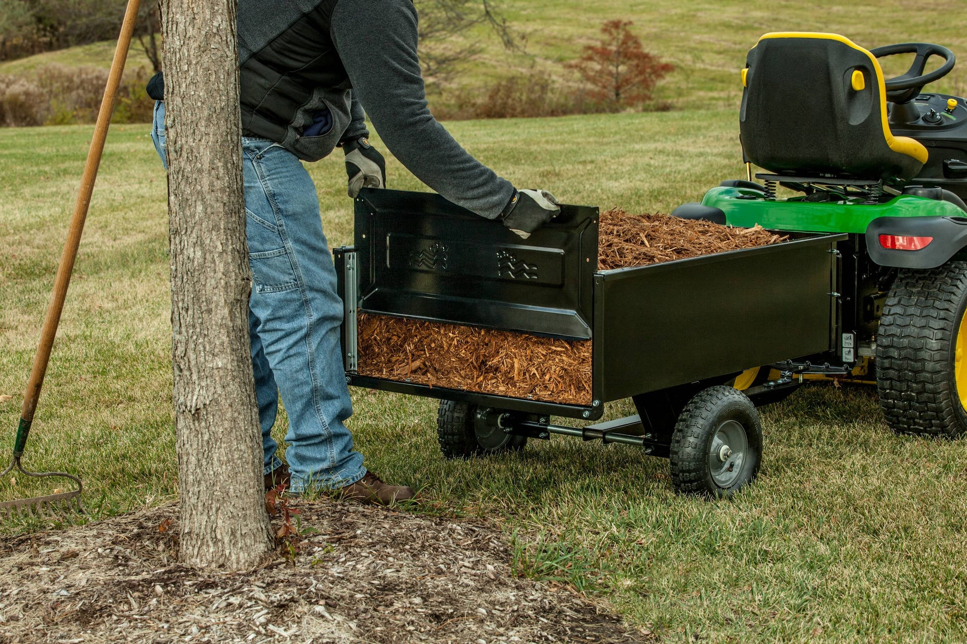 Inc. 350 Lb Steel Tow behind Lawn and Garden Cart